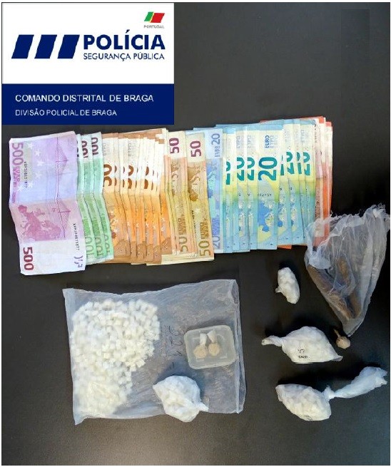 PSP detém três indivíduos e apreende 1180 doses de cocaína