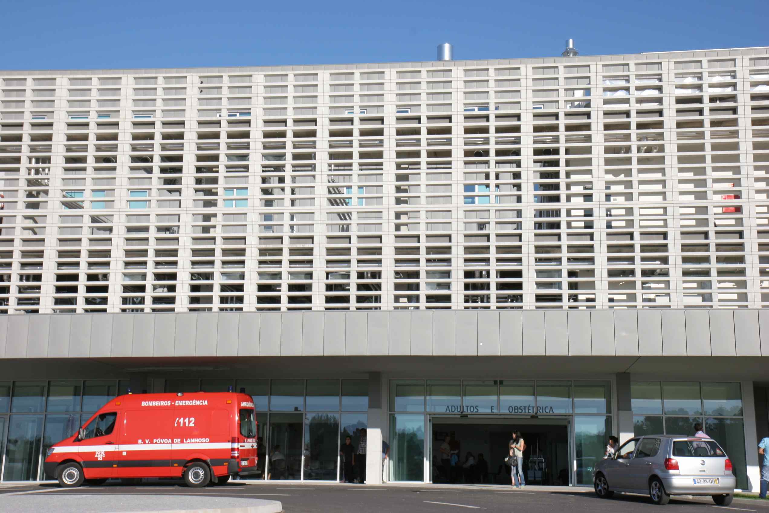 Governo trava nova PPP para Hospital de Braga e determina "reavaliação"