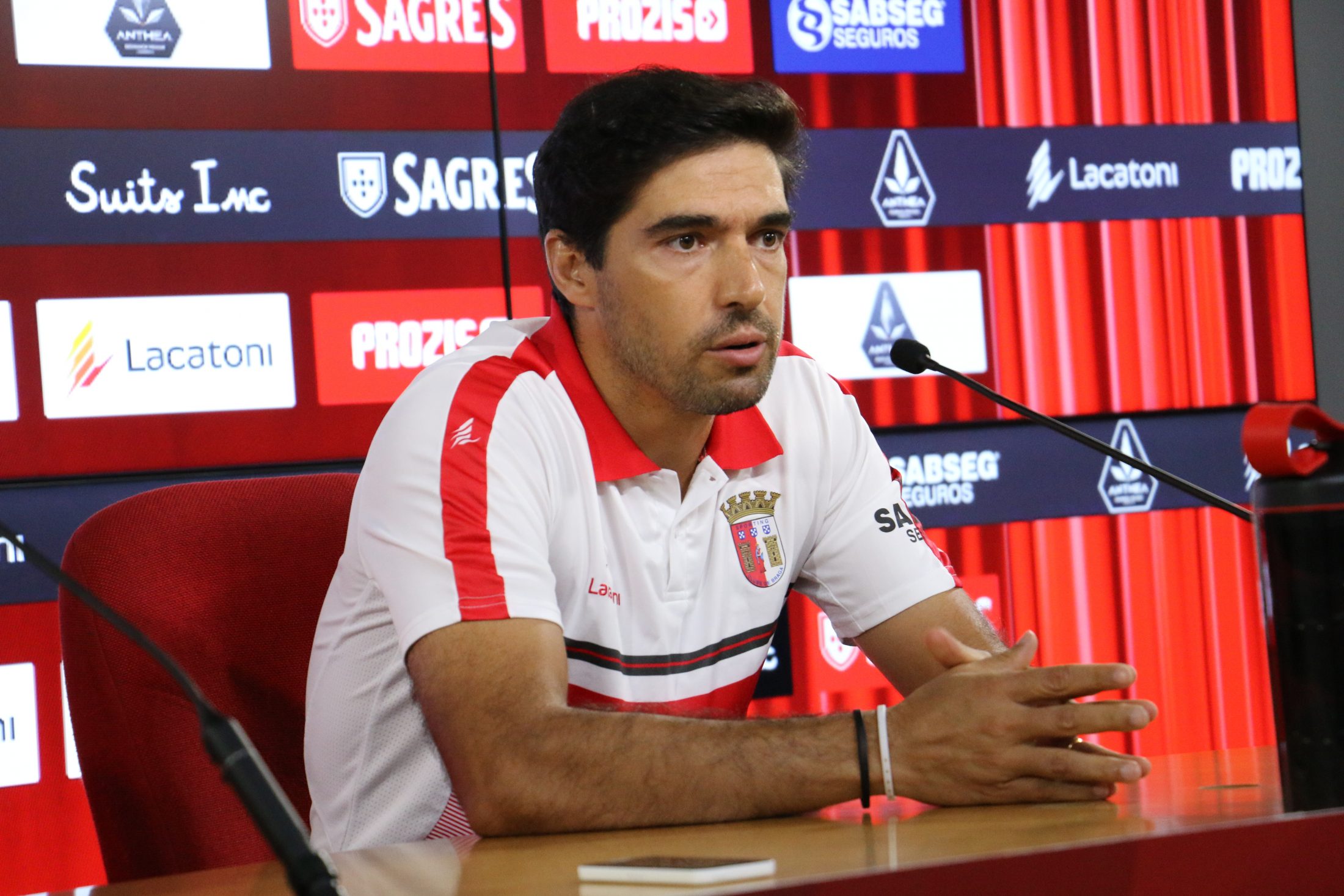 Abel Ferreira considera Xadas e Trincão como «ações que geram retorno»