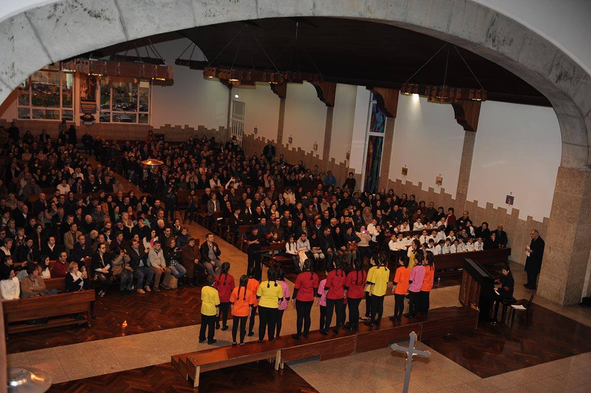 Paróquia de Ribeirão apresentou coro de Pequenos Cantores