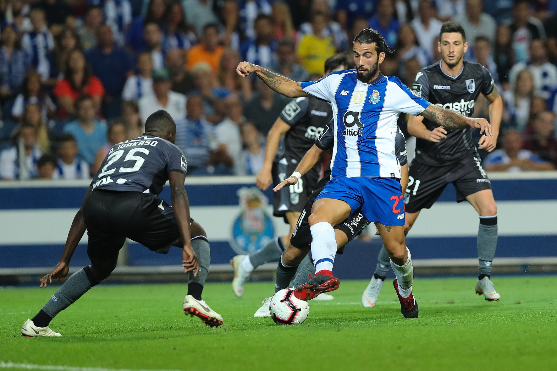 Vitória SC vence Porto no Dragão (2-3)