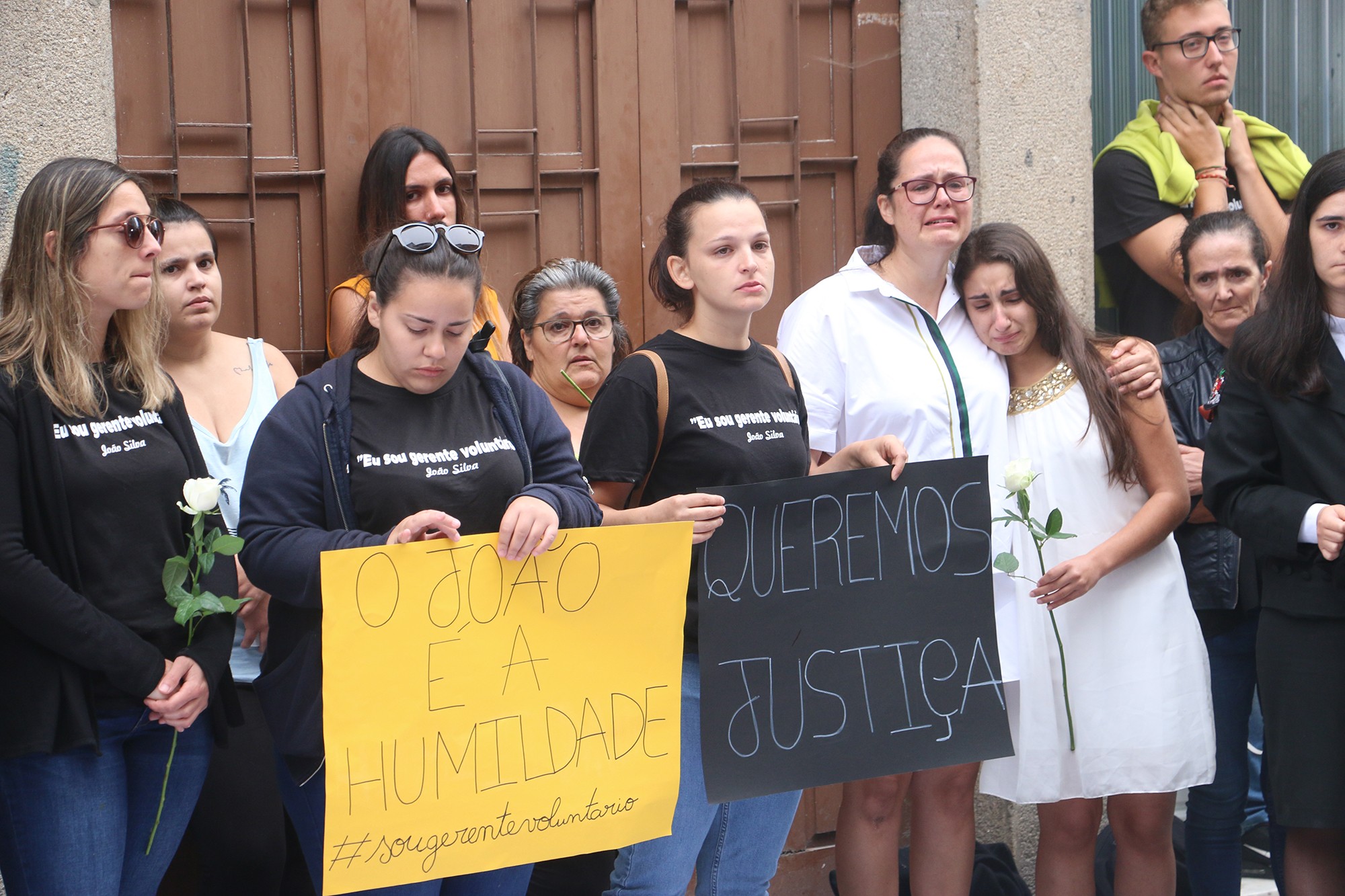 Solidariedade com morte de jovem apela à justiça em nome da família