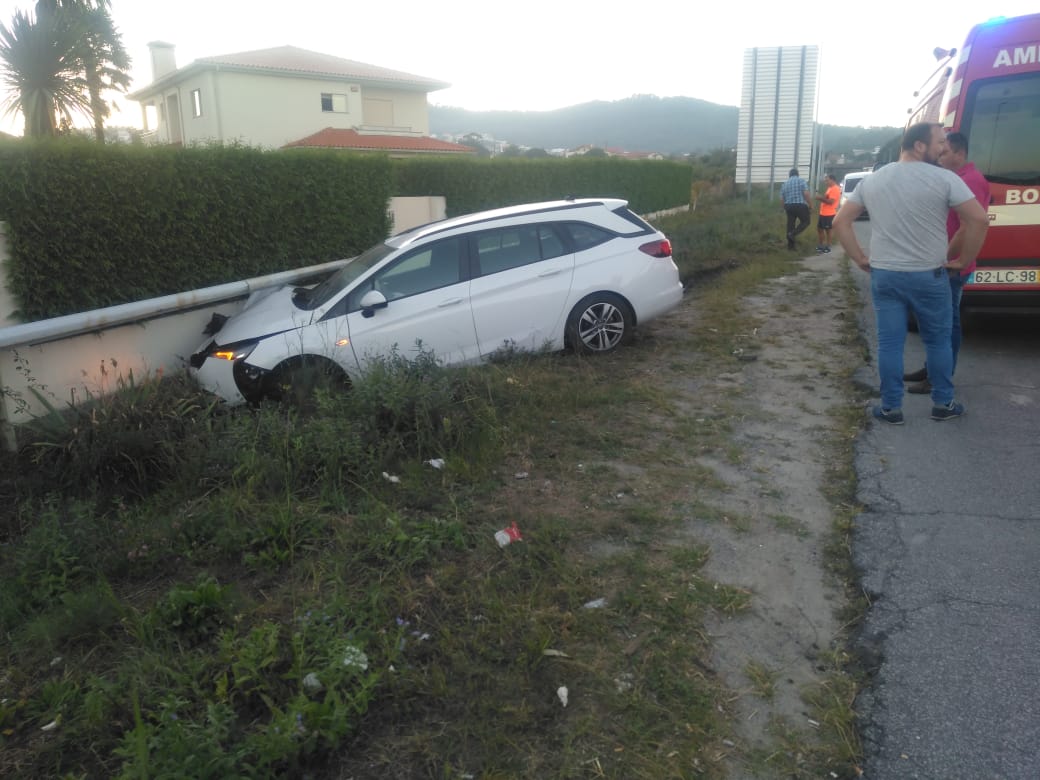 Problema de saúde na origem acidente com um ferido na EN103