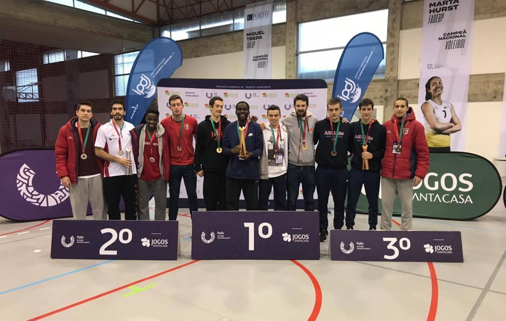 AAUM arrecada prata e bronze na “preparação” para o Europeu Universitário de Basquetebol 3x3