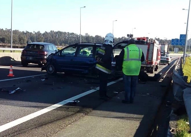 Colisão e fuga em plena A28