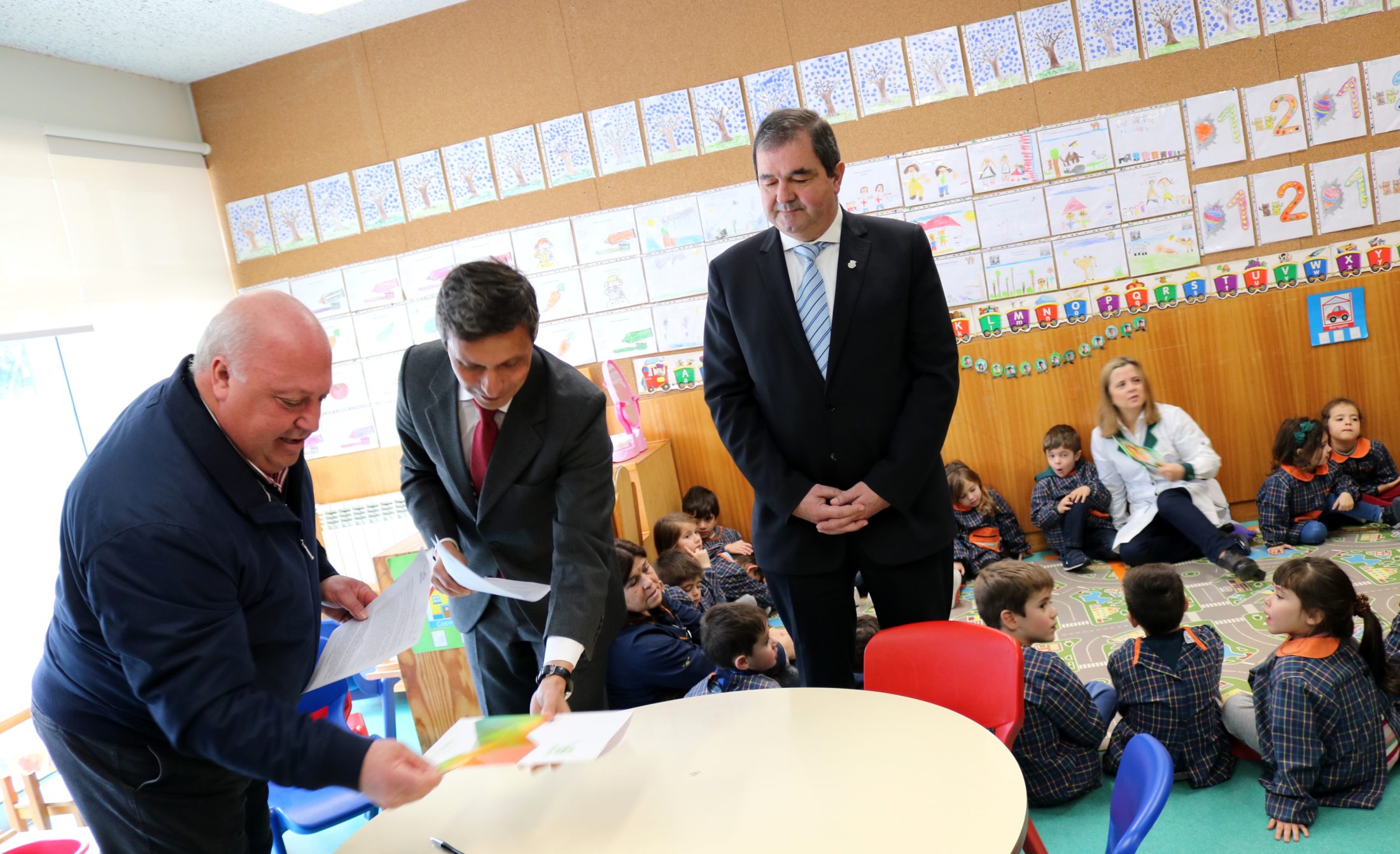 Famalicão aquece escolas com material vegetal das limpezas de terrenos e florestas