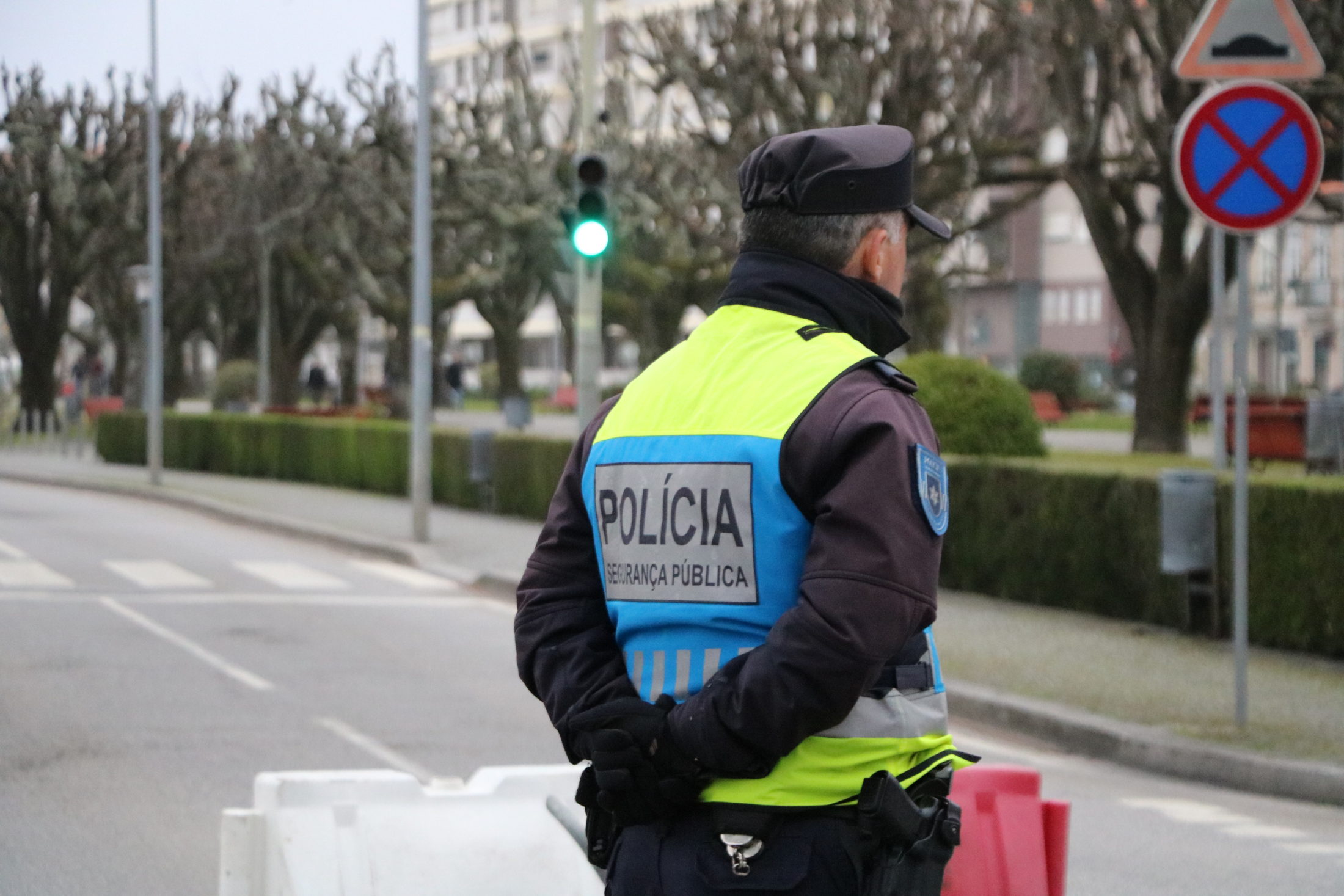 MAI aconselha que se circule com comprovativos da necessidade de viajar