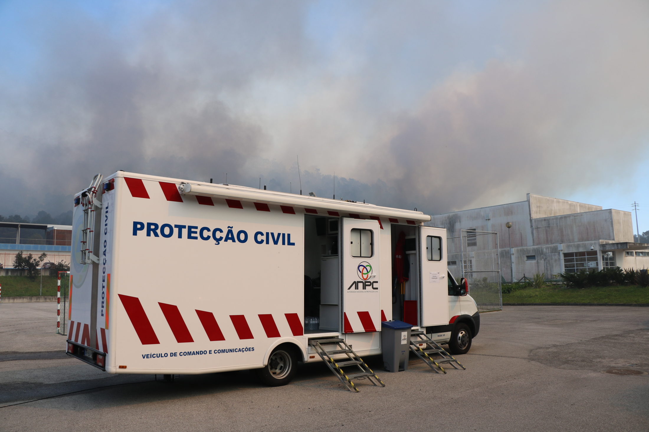 Plano distrital de combate a incêndios de Viana apresentado fora de prazo