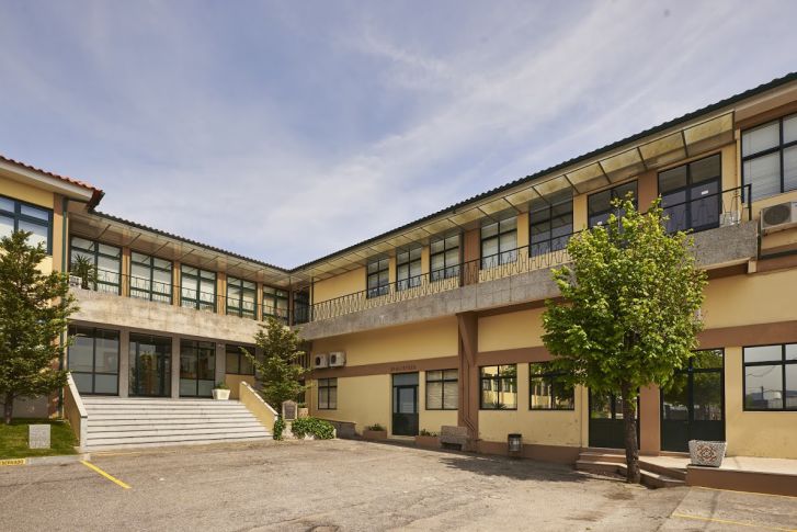 Alunos de externato insolvente em Famalicão vão para outra escola no 3.º período