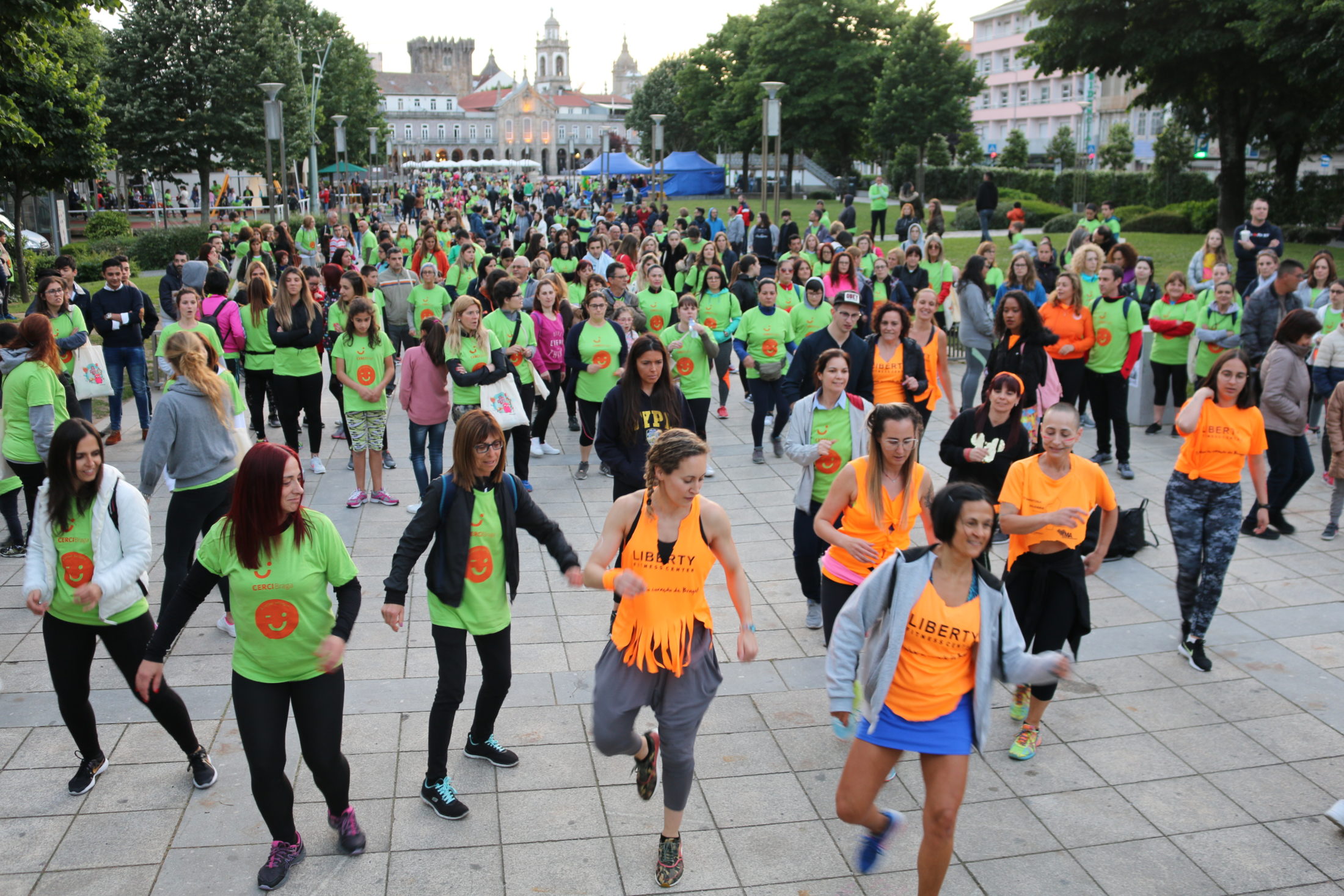 Caminhada do Pirilampo iluminou ruas de Braga