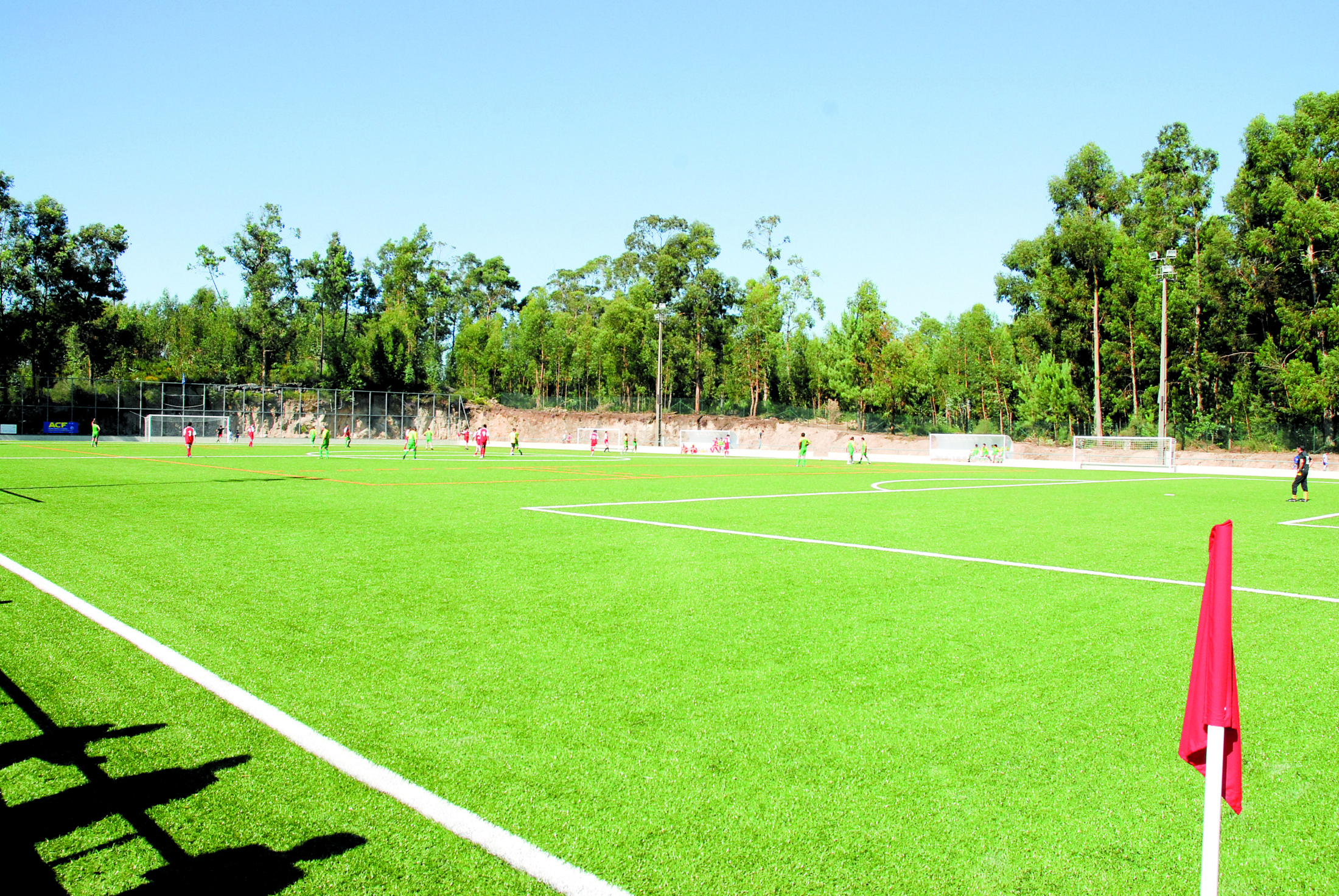 Parceria dos sintéticos vai custar 128,5 milhões