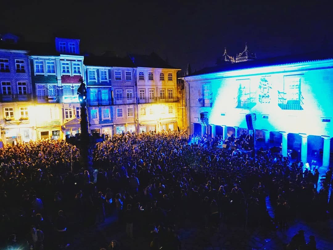 "Serenata" das festas académicas da AAUM não vai ter fado, guitarras portuguesas e já há polémica