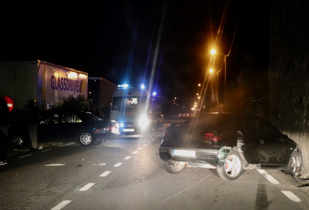 Violenta colisão faz três vítimas em Belinho na EN13