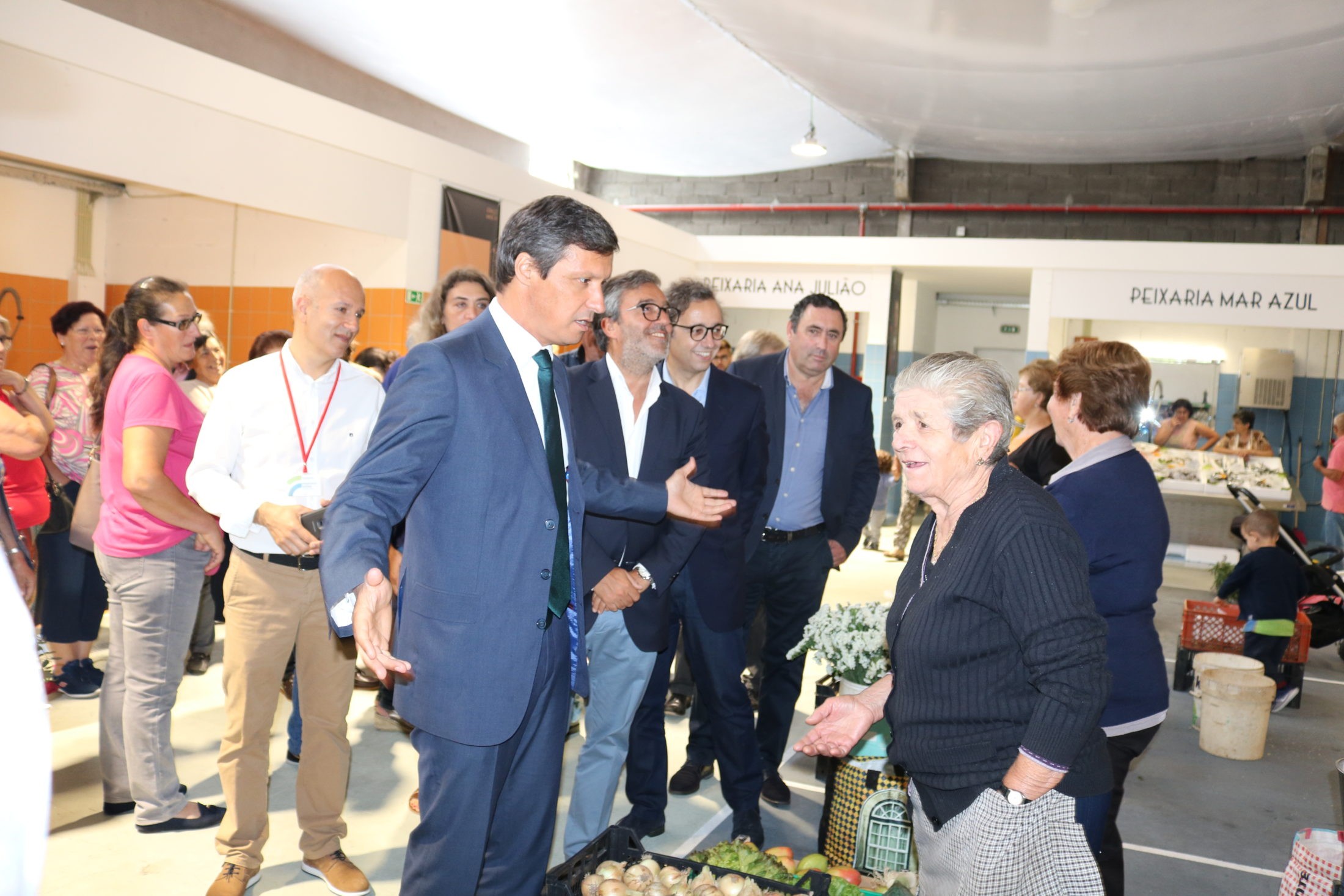 Mercado Provisório de Famalicão garante qualidade e conforto a comerciantes e clientes