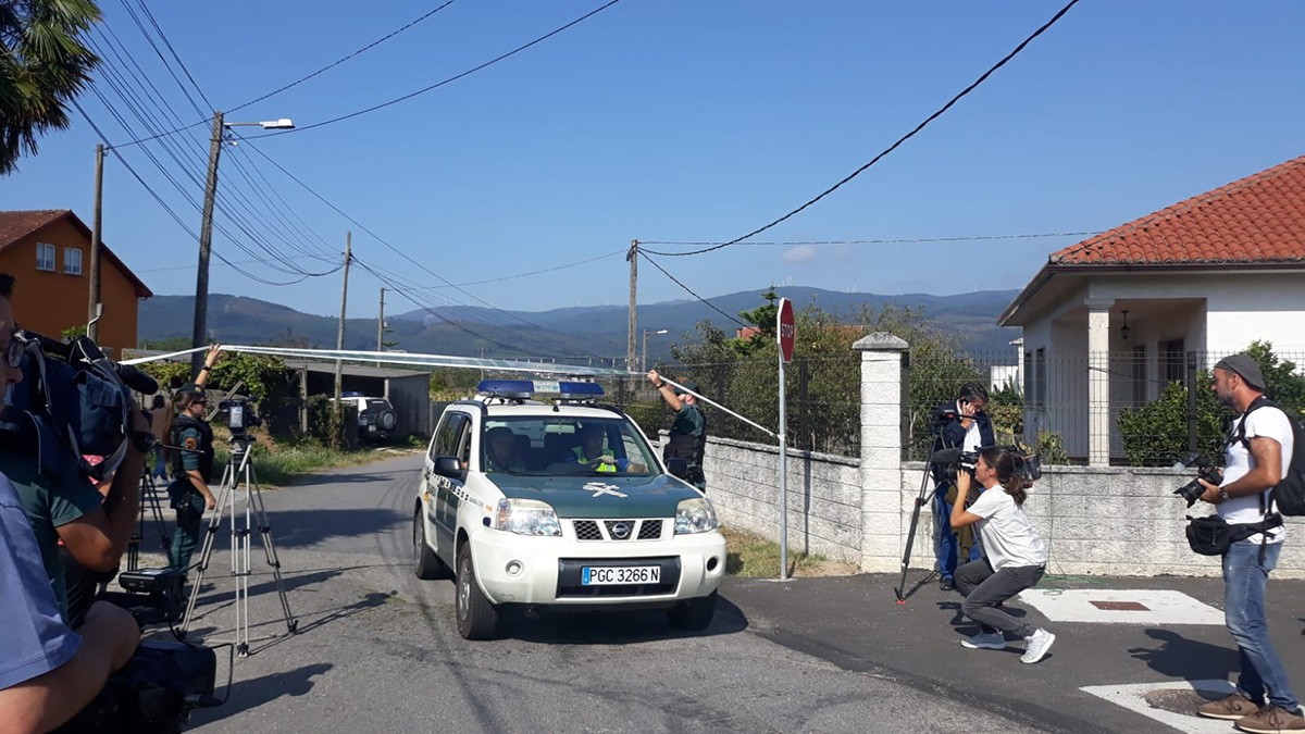 Homem mata ex-mulher, sogra e cunhada a tiro em Pontevedra