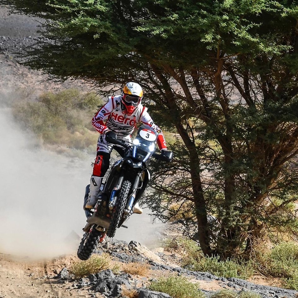 Barcelense Joaquim Rodrigues Jr. na liderança no Panafrica Rally