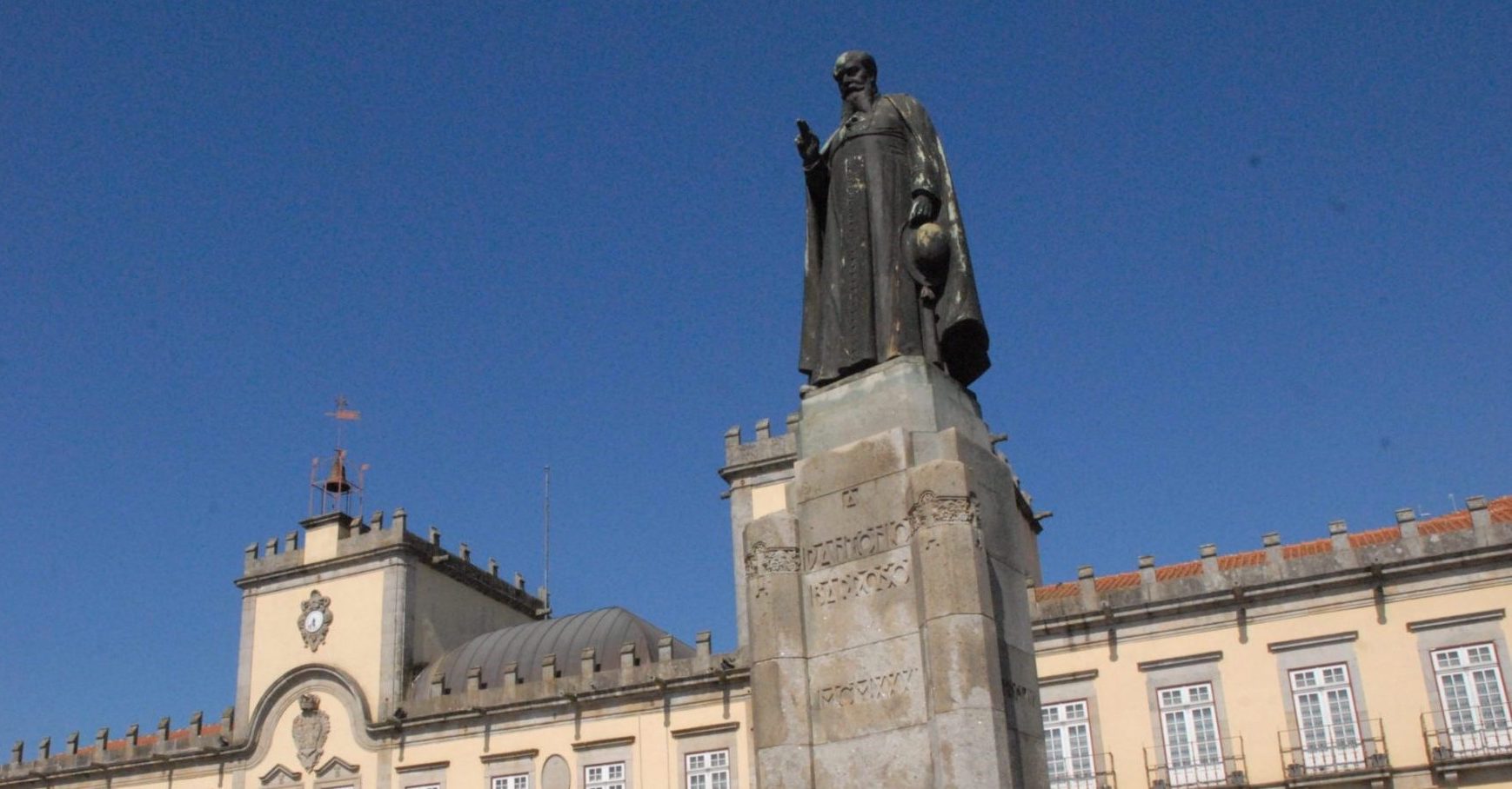 PSD/Barcelos quer que autarca suspenda funções ou faça cair o Executivo