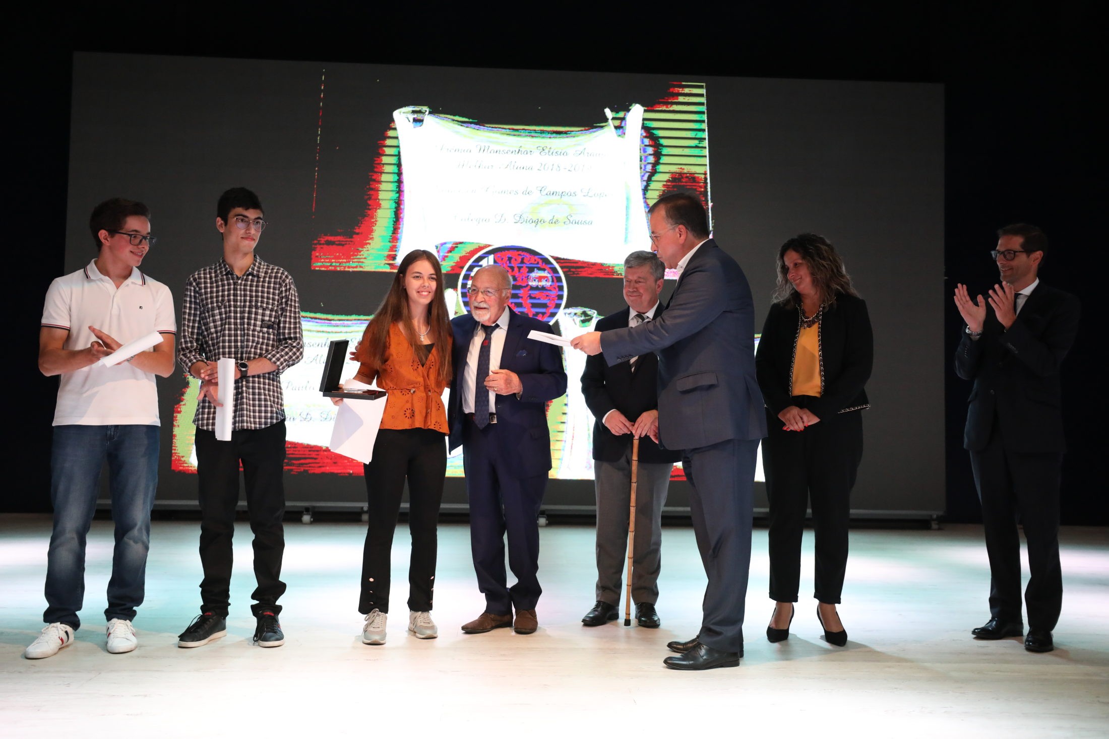 Prémios Monsenhor Elísio Araújo distinguem os três melhores alunos do D. Diogo de Sousa