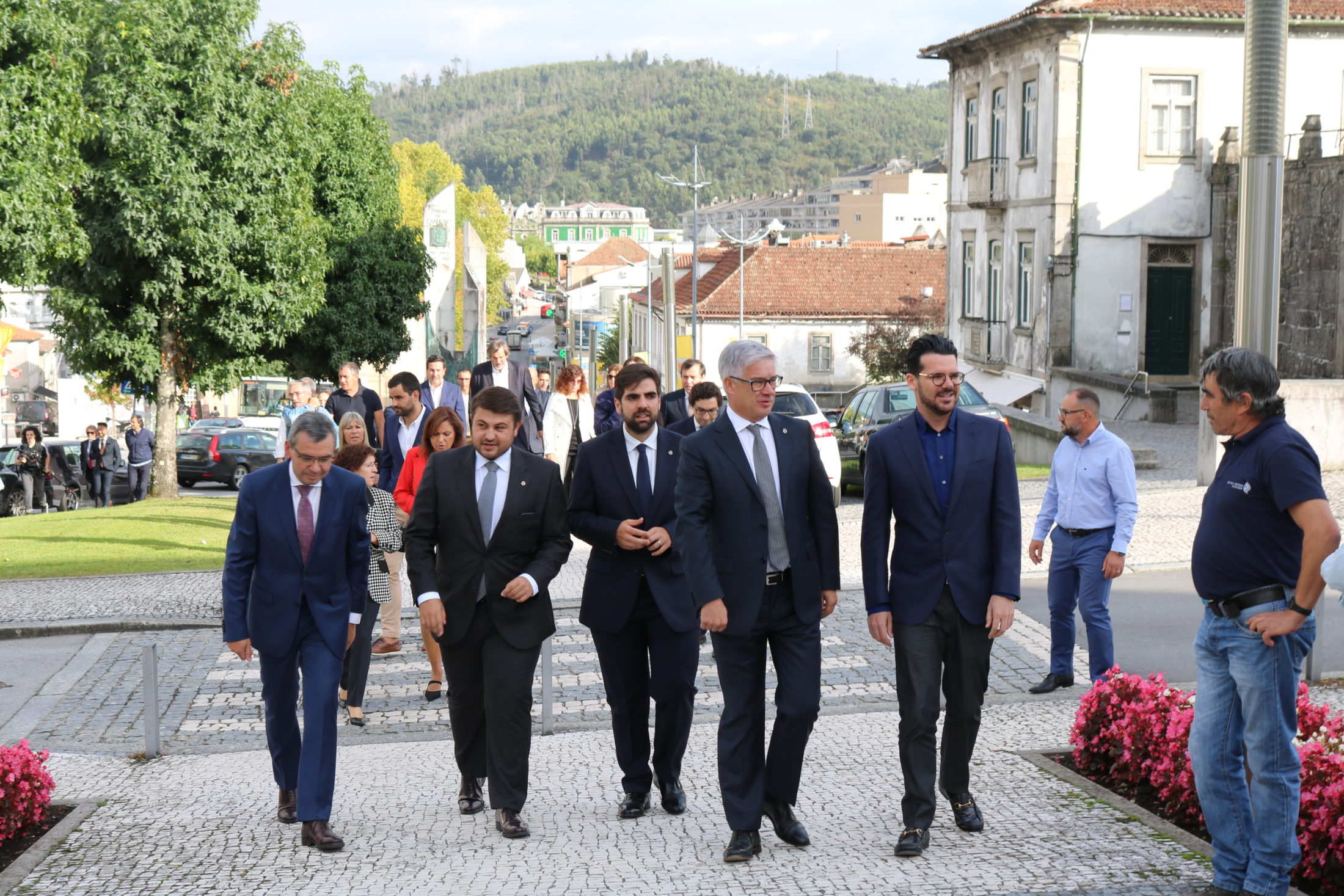 Póvoa de Lanhoso perpetua a memória de Manuel Baptista com busto e largo