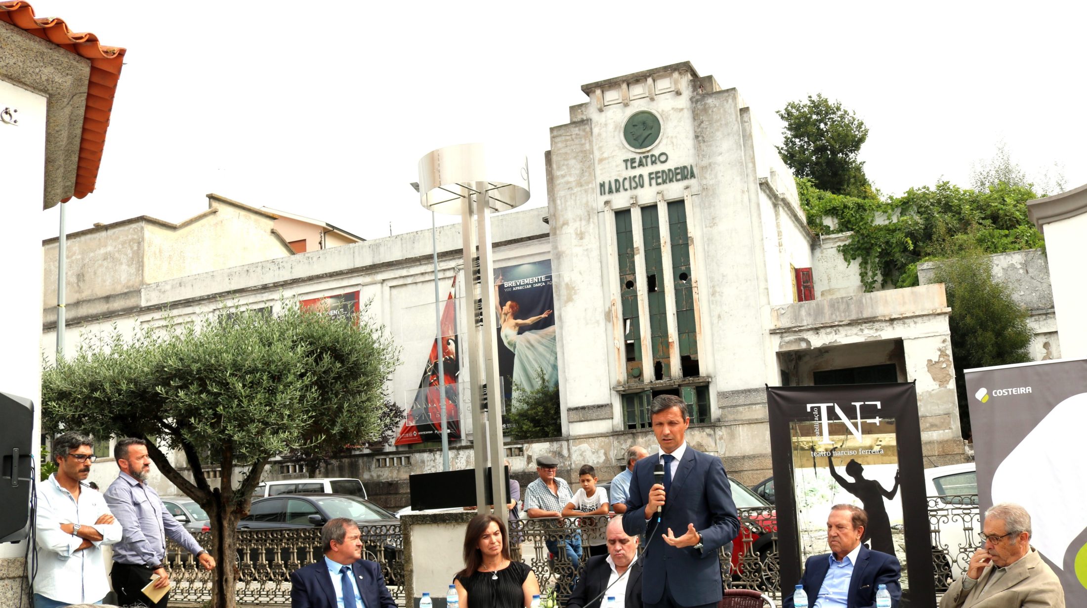 Teatro Narciso Ferreira renasce para a cultura