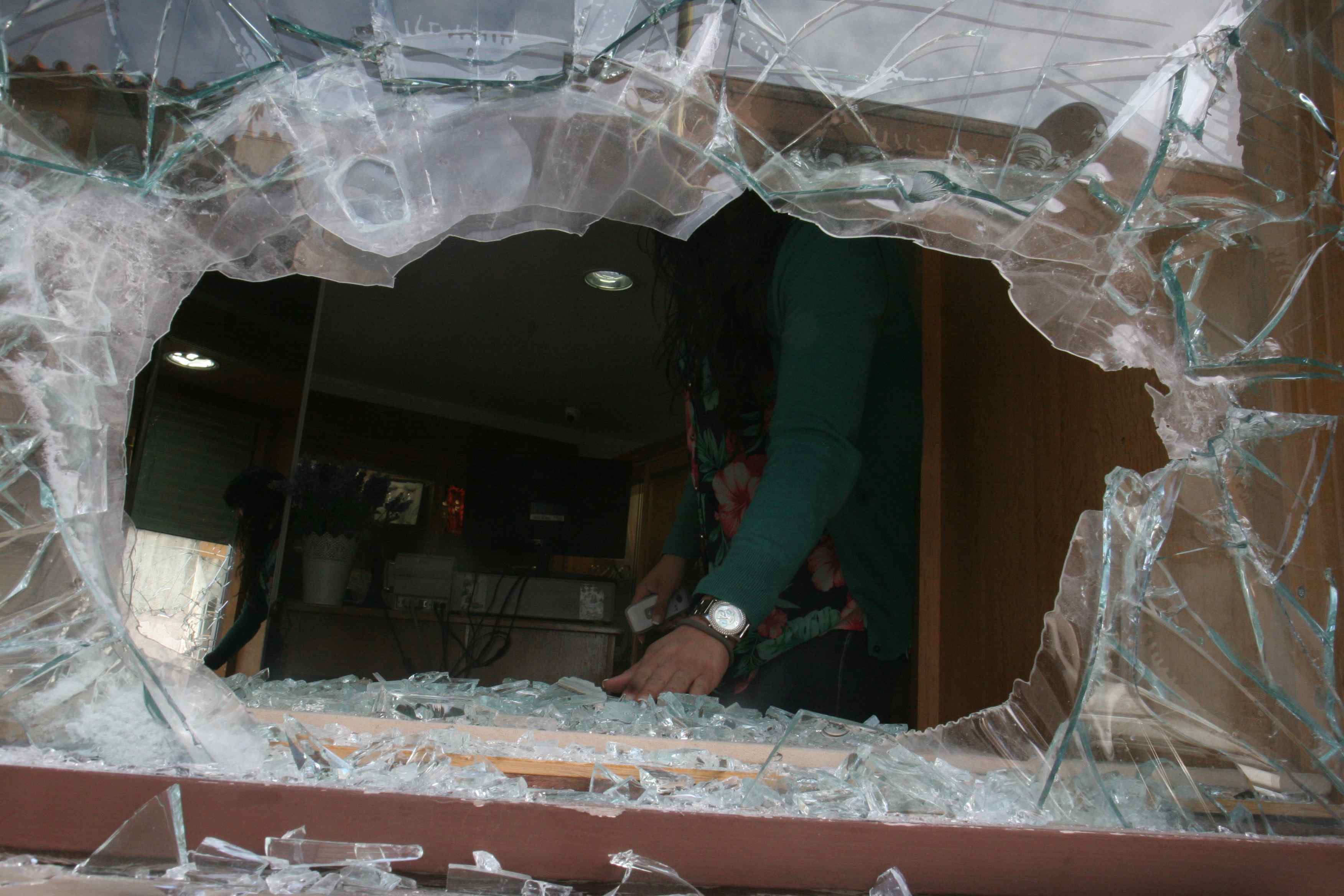 Café e vários carros assaltados em Vieira do Minho