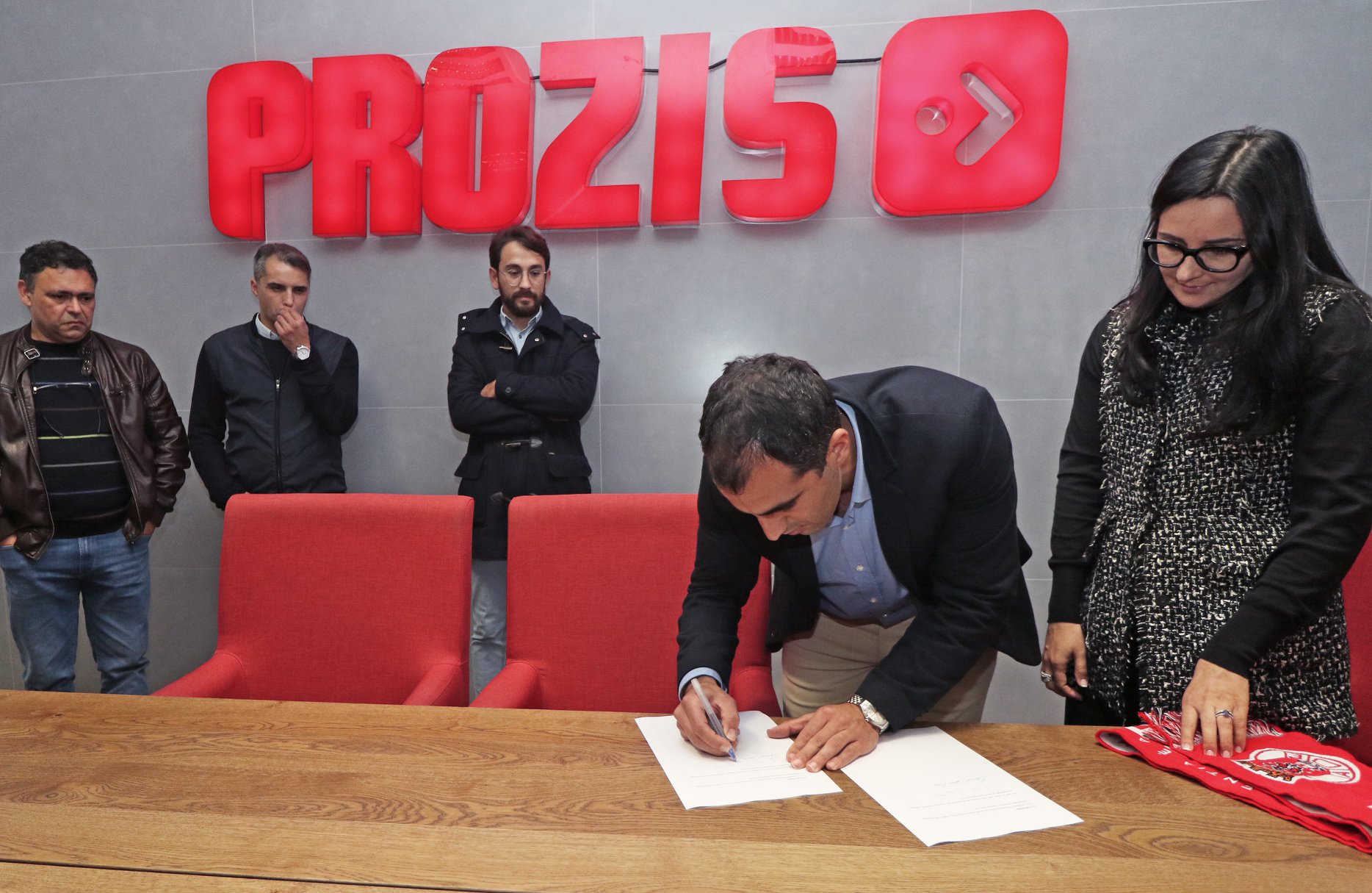 AD Esposende celebra protocolo com a "Prozis Foundation"
