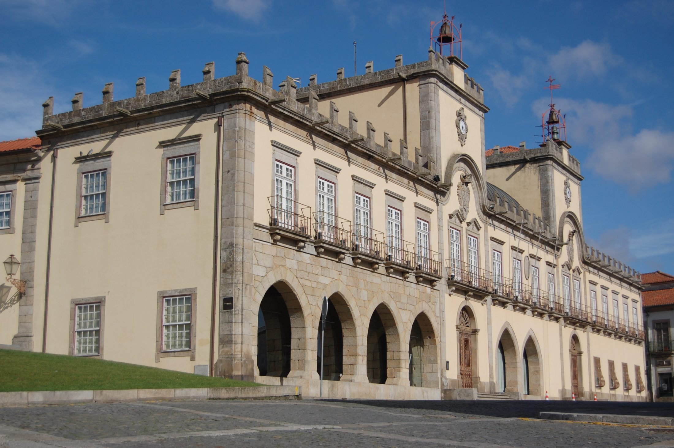 PJ faz buscas à Fiscalização e Contratação da Câmara de Barcelos