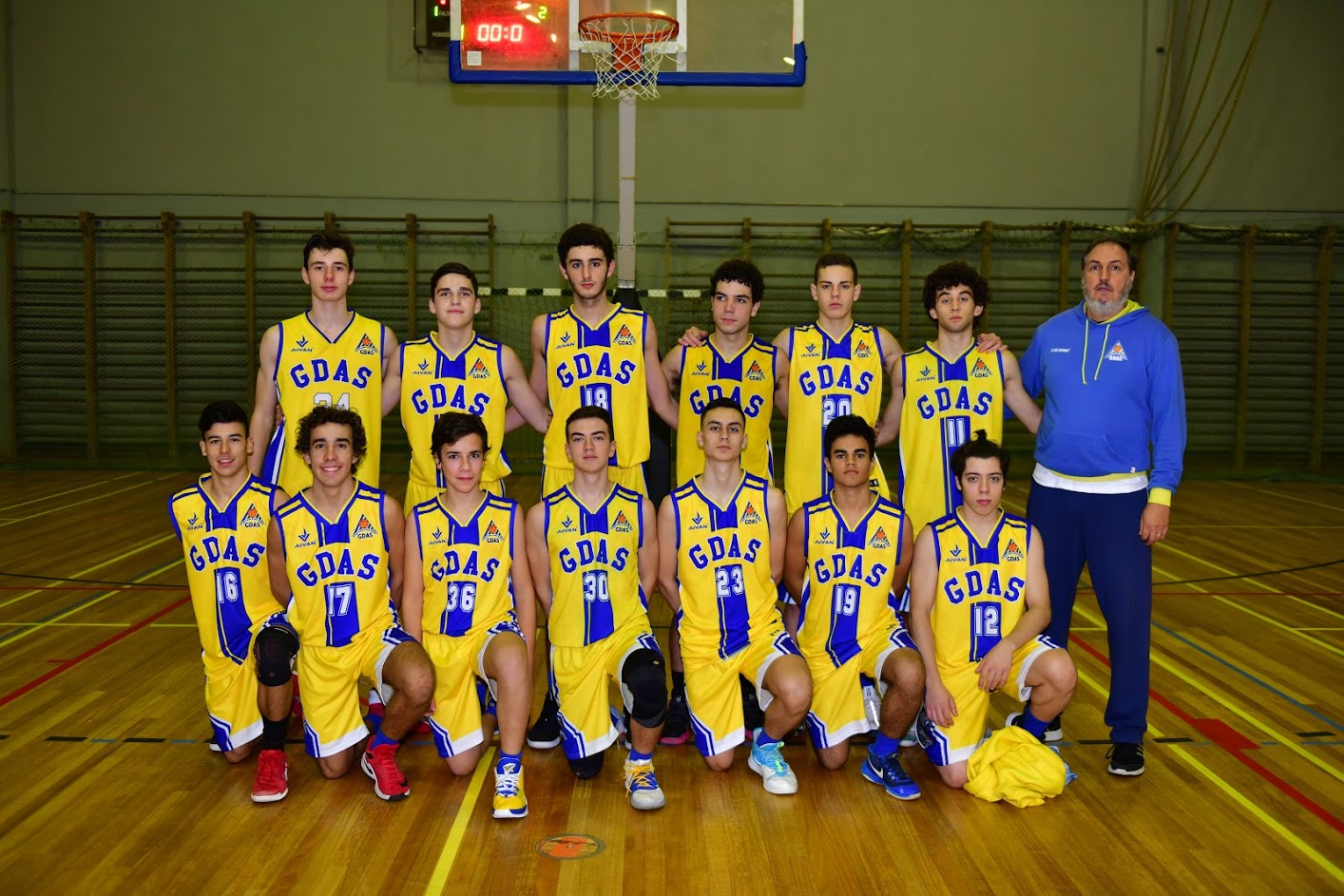 Escolas André Soares e Lamaçães  acolhem “final-four” de basquetebol