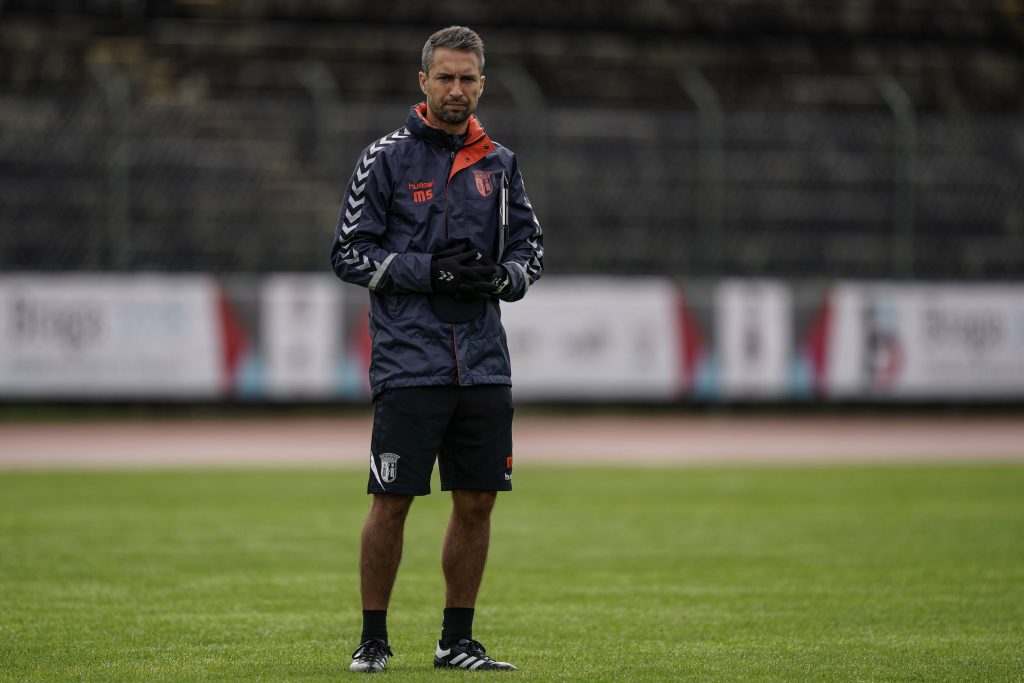 Miguel Santos deixa comando técnico da equipa feminina do SC Braga