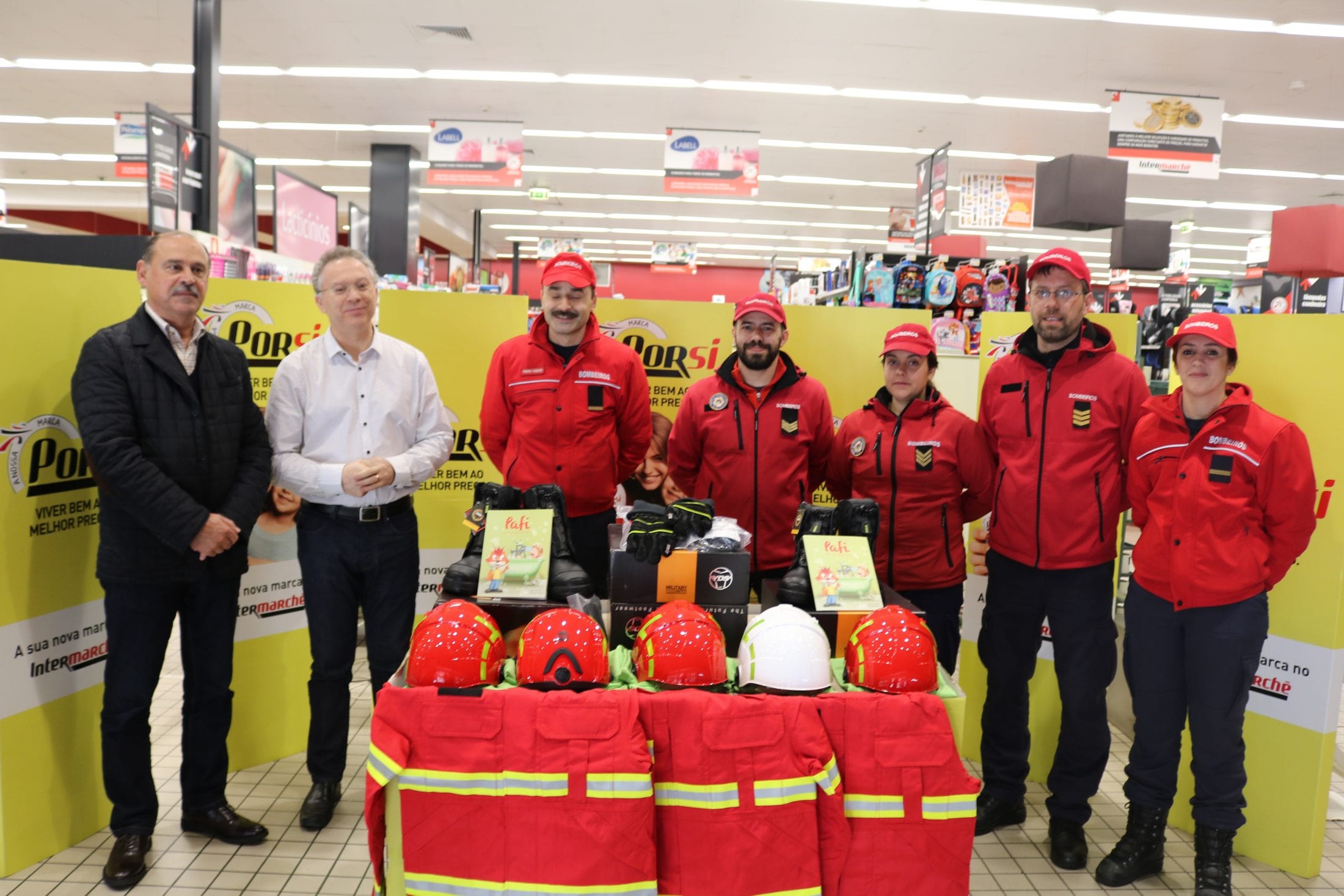 Intermarche ofereceu equipamentos de proteção individual aos bombeiros Voluntários de Braga