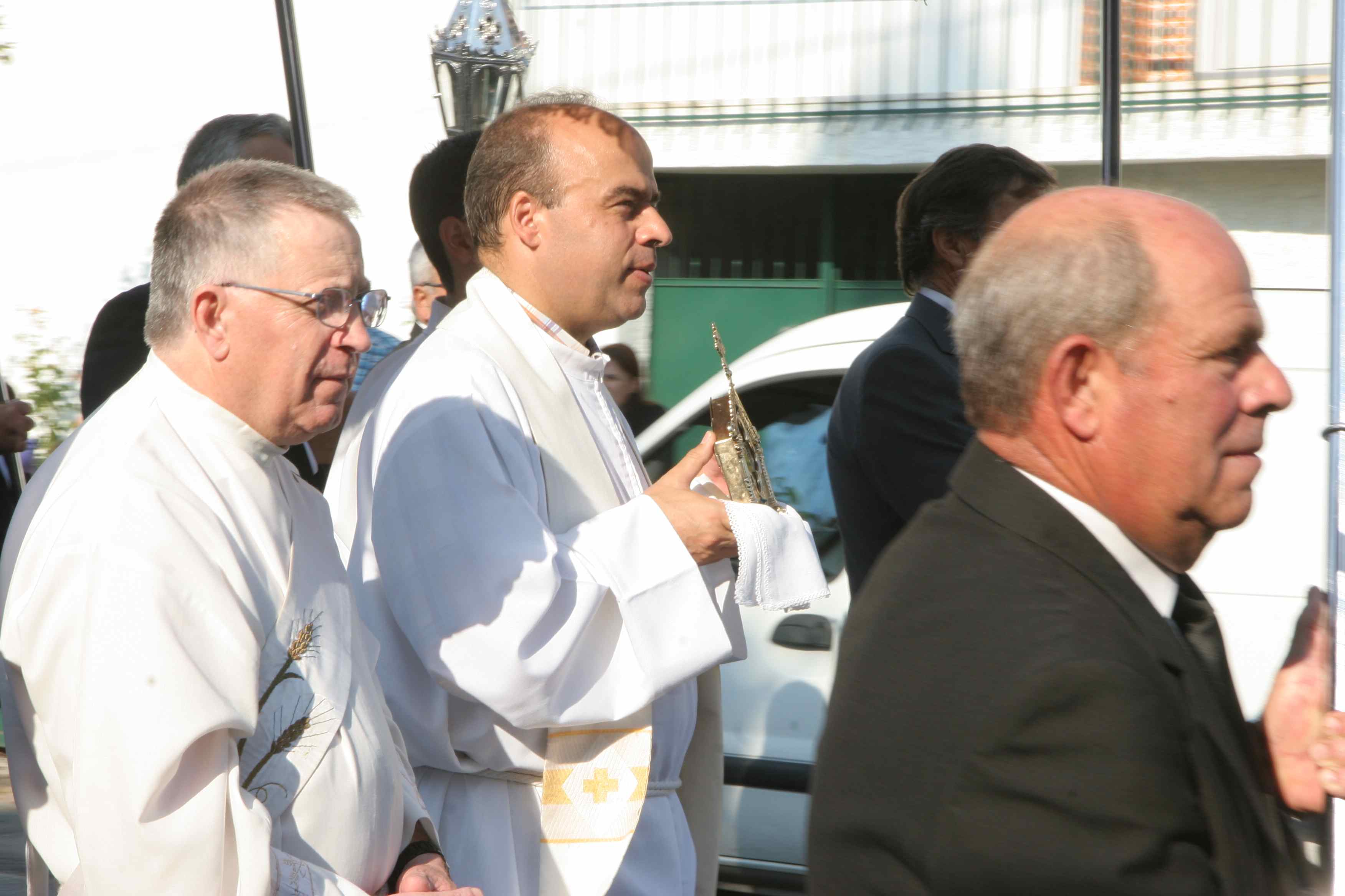 Padre João Correia adia Comunhões e Profissão de Fé em Prado