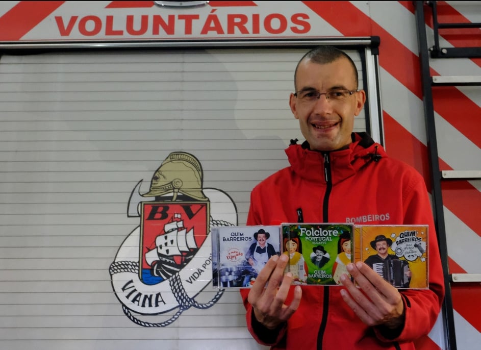 CD do Quim Barreiros para ajudar na compra de ambulância