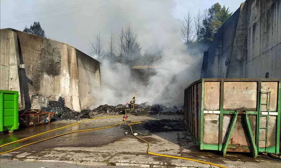 Bombeiros de Ponte de Lima assistidos durante incêndio já estão "operacionais"