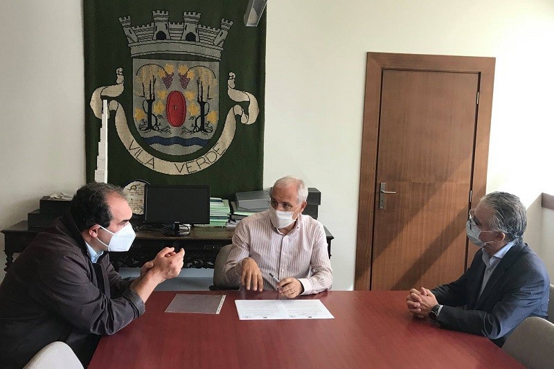Câmara dá 50 mil euros para instalar Centro Social na antiga escola de Covas