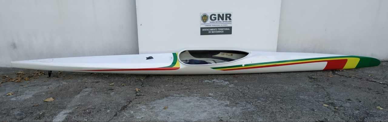 GNR recupera kayak furtado ao campeão mundial de canoagem Fernando Pimenta