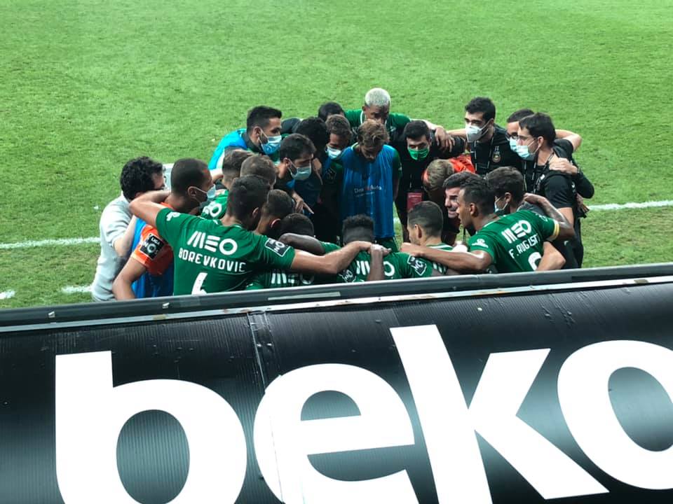 Rio Ave vence fora o Besiktas e marca encontro com AC Milan no play-off