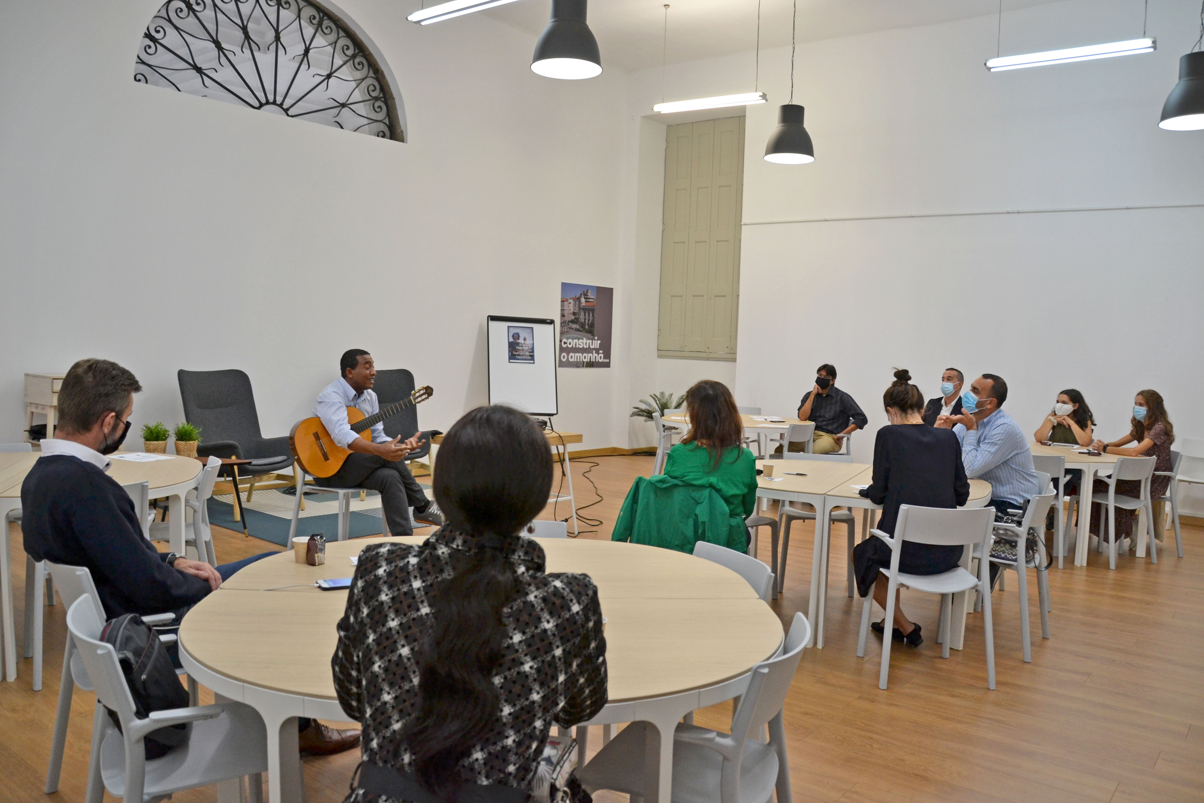 Café Intercultural permitiu partilhar experiências através da música