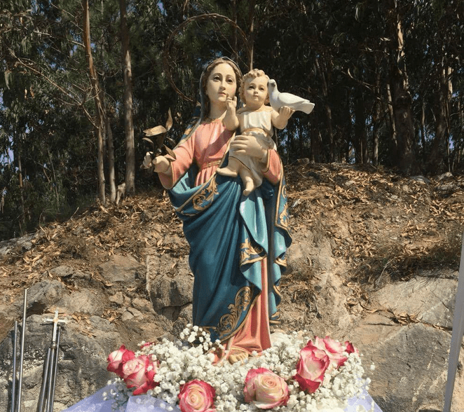 Senhora da Paz percorre ruas das Marinhas
