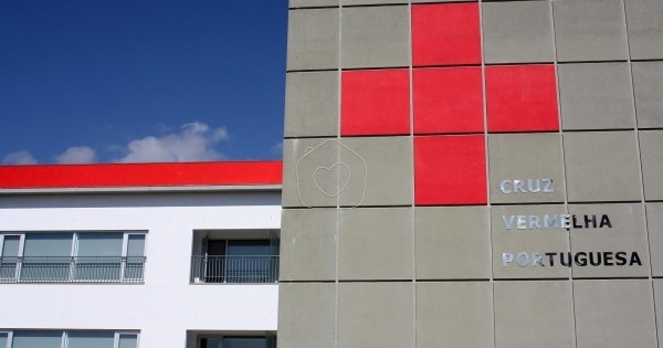 Sobe para 21 número de infetados no Lar da Cruz Vermelha em Valença
