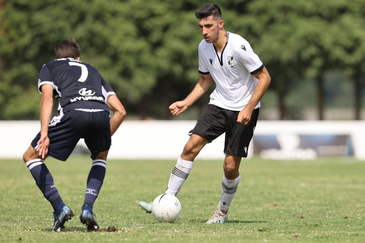 Atividade dos sub-23 do Vitória SC suspensa devido a 10 casos de covid-19