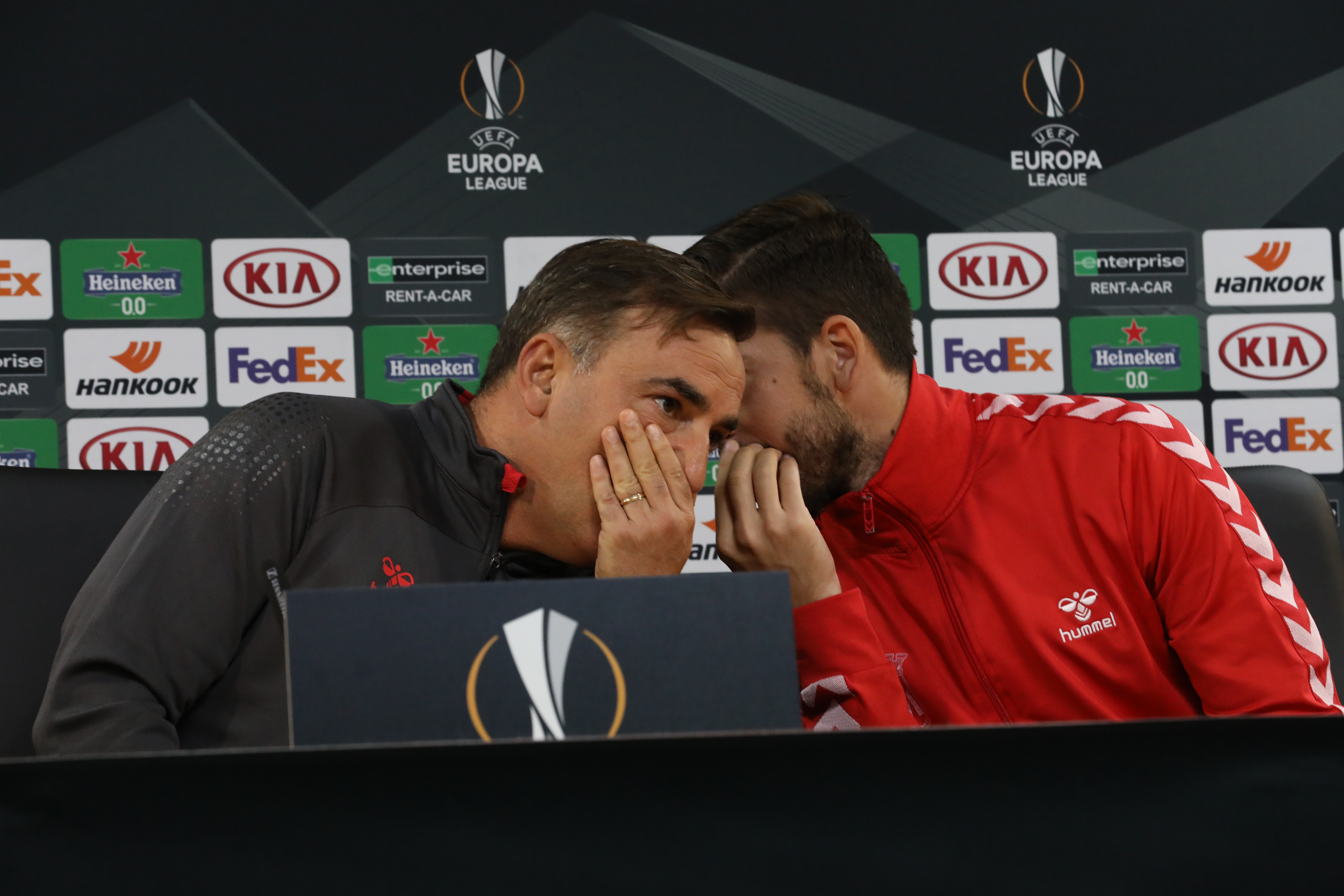 Carvalhal avisa para os "perigos" do AEK