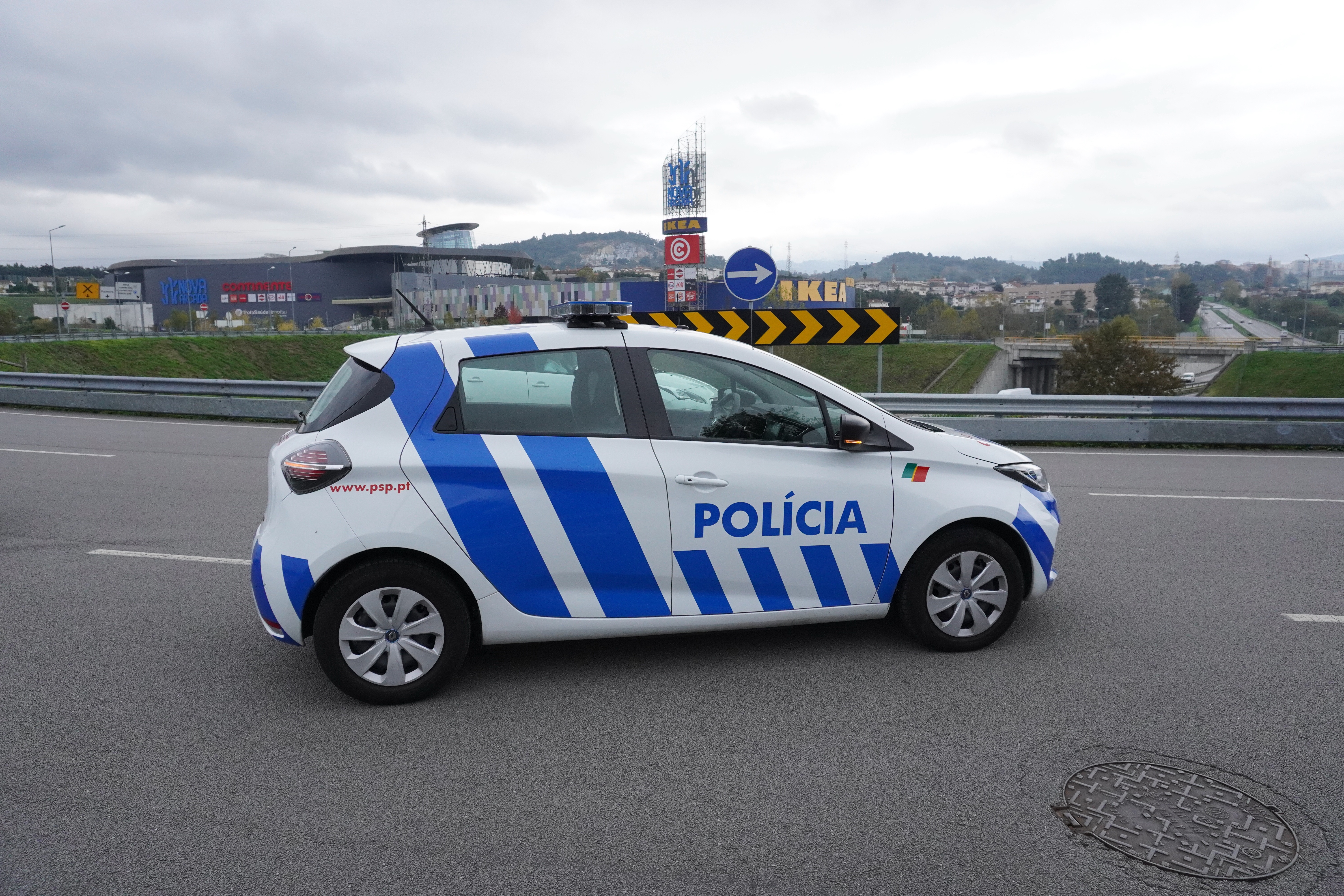 Detidos por suspeita de assaltos a estabelecimentos de ensino em Braga