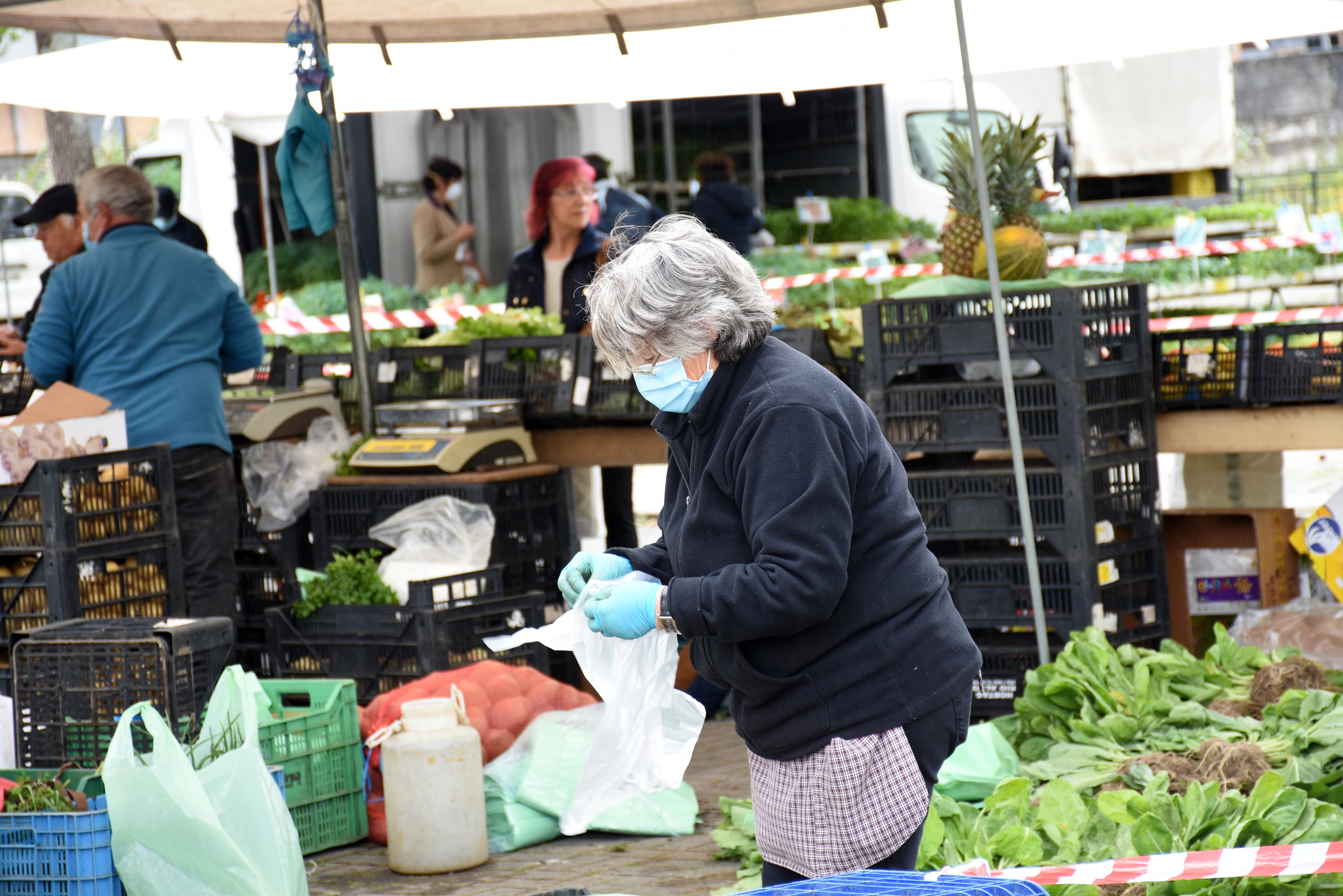 Feira e mercado de Famalicão mantêm realização