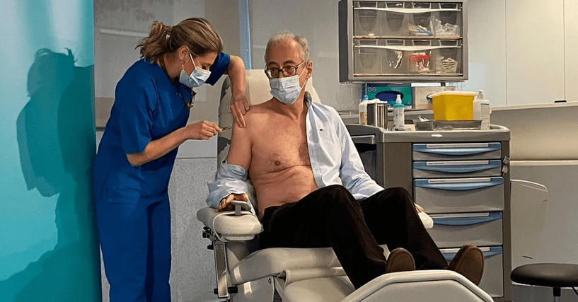 Plano Nacional de Vacinação arrancou no Hospital São João no Porto