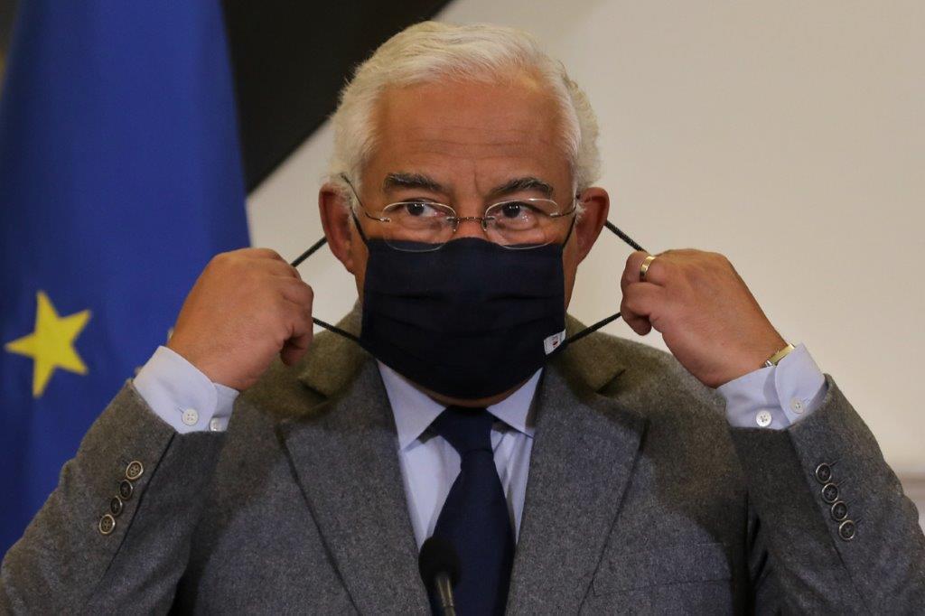 Costa elogia progressos mas avisa que sem vacinação global a ameaça persiste