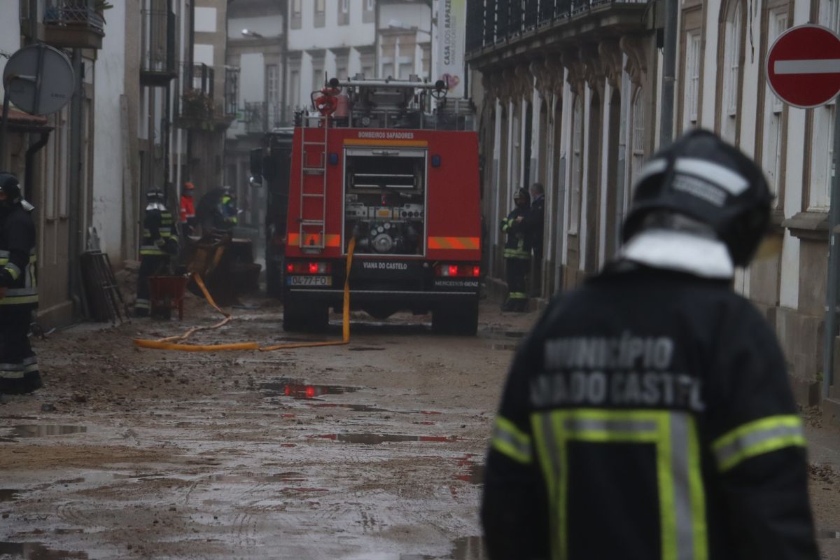 ▶️ Moradores, edifício do tribunal e CDOS de Viana evacuado devido a fuga de gás