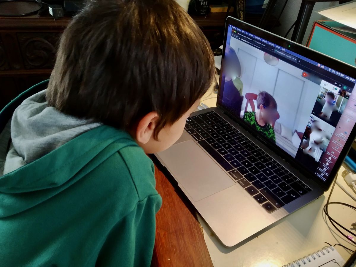 Costa não acredita em aulas presenciais dentro de 15 dias, alternativa é ensino online