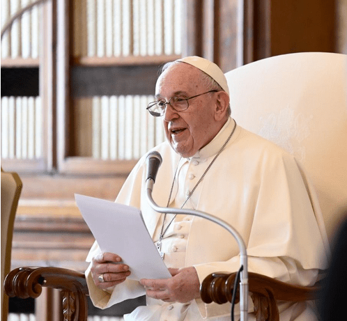 Papa mostra-se «estupefacto» com violência no Capitólio