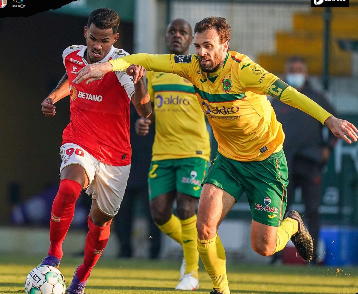 SC Braga derrotado em P. Ferreira atrasa-se na luta pelo pódio