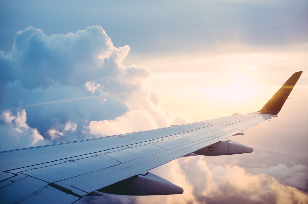 Teste negativo e quarentena obrigatórios para passageiros vindos do Brasil e Reino Unido